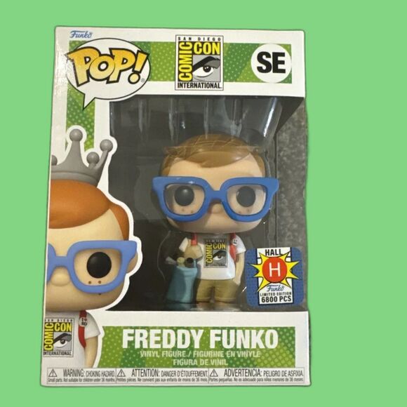 SDCC 2022 Hall H Exclusive Funko Pop Freddy Funko Comic-Con LE 6800 w/Pop Armor - Picture 1 of 6